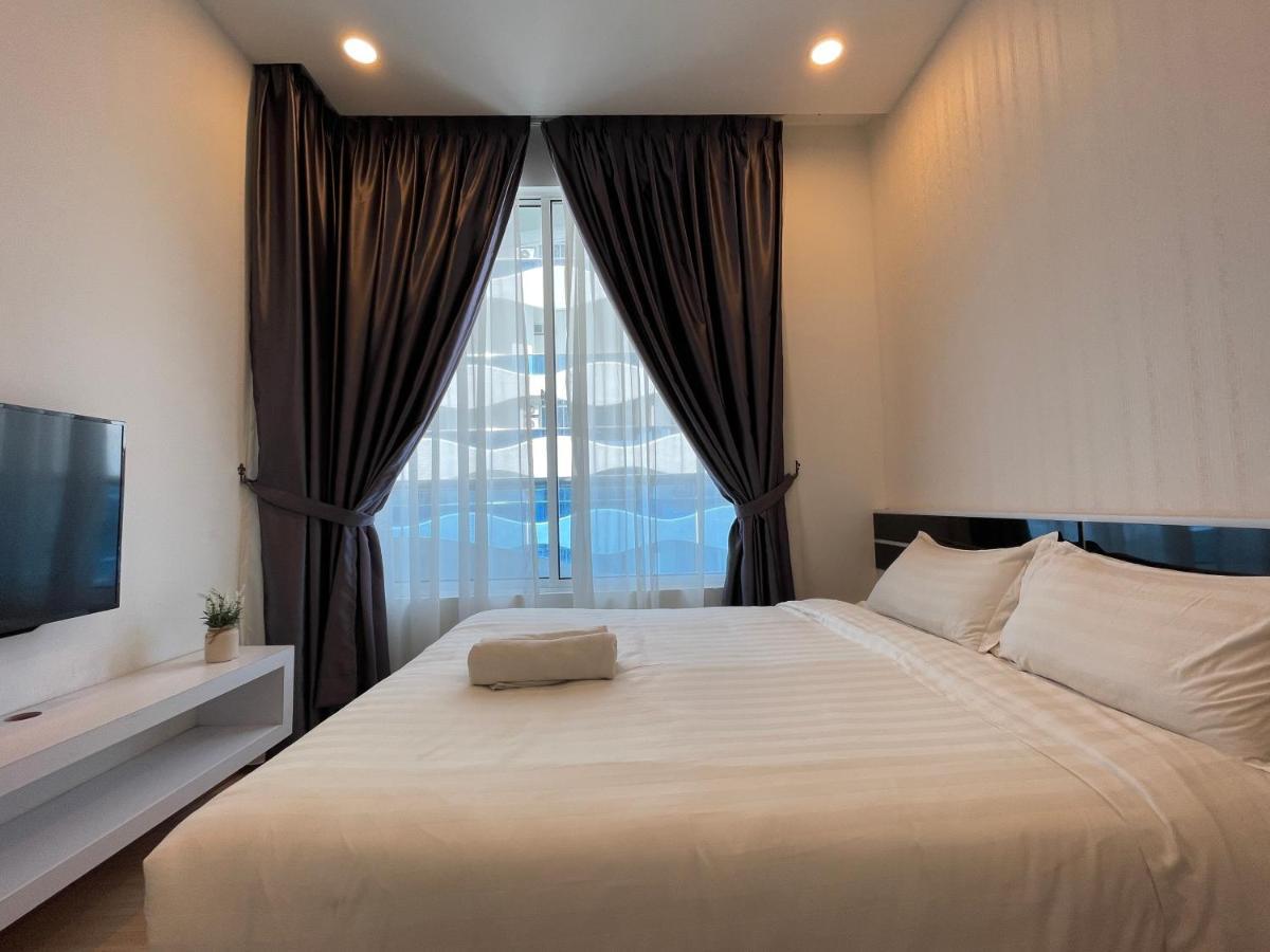 The Wave Suites Melaka Malacca Exterior foto